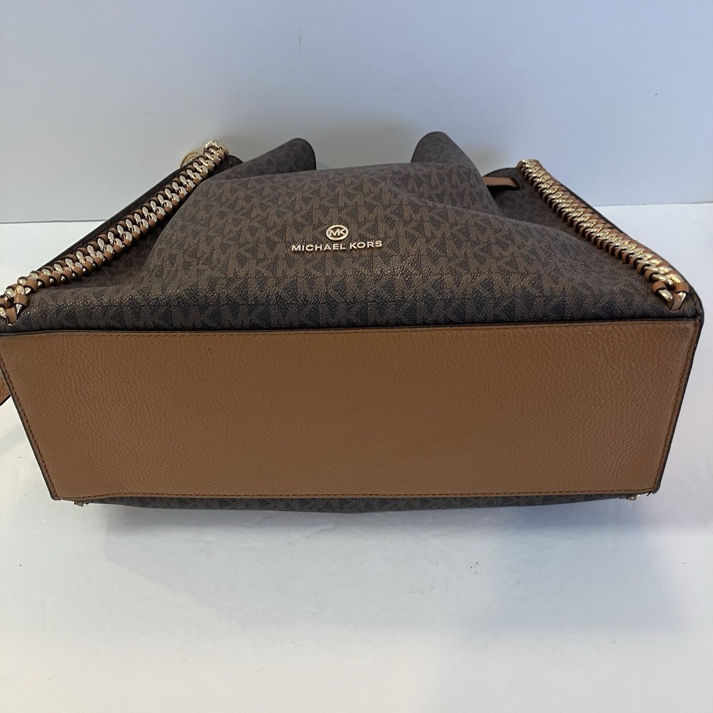New! Michael Kors Mina Large Signature Logo Chain Shoulder Bag - Picture 10 of 12